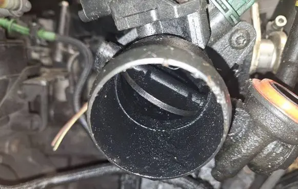 Volvo V50 Throttle valve