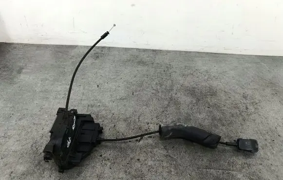 Renault Megane III Front door lock 805020001R