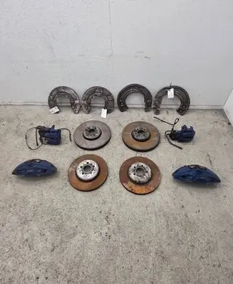 BMW 5 G30 G31 G38 Brake discs and calipers set 