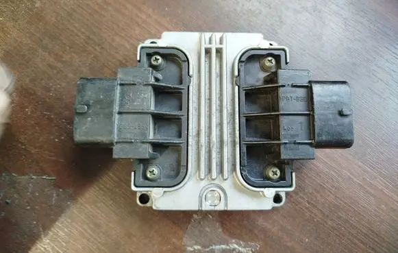 Opel Vectra C Gearbox control unit/module 55353022