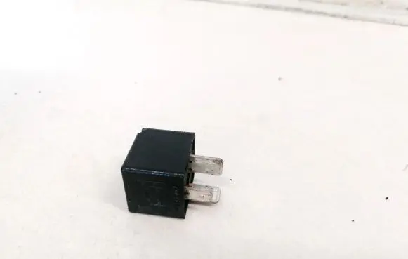 Volkswagen Phaeton Other relay 7M0951253A 95VW10K705CA