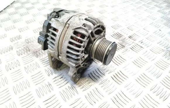 Skoda Fabia Mk2 (5J) Generator/alternator 06F903023D 0124325130