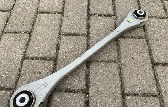 Audi Q7 4M Rear control arm 4M0501530N