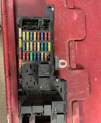 Volvo S80 Fuse box set 518322326 8637841