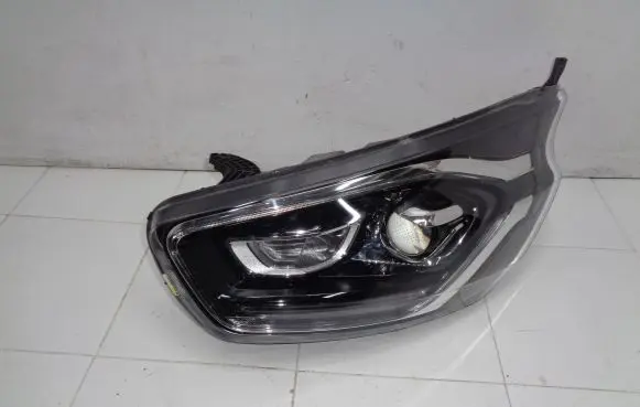 Ford Transit Custom Headlight/headlamp JK21-13D153-BH