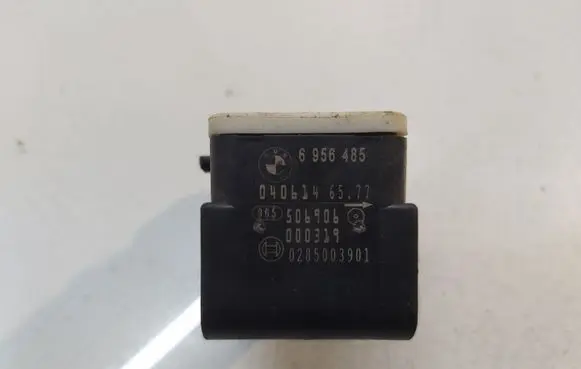 BMW 5 F10 F11 Airbag deployment crash/impact sensor 6956485