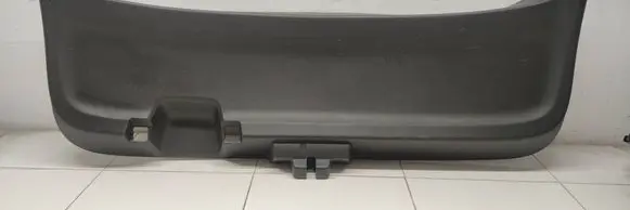 Renault Clio V Tailgate trim 909008594R EK2582