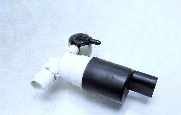 Volvo V60 Windscreen/windshield washer pump 31349264 31349244