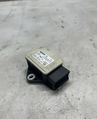 Mercedes-Benz E W211 ESP acceleration yaw rate sensor 0265005623 3004442 A2165420018