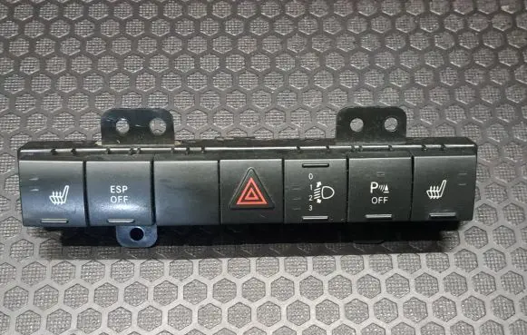 Dodge Nitro Hazard light switch P04602565AG 033801201