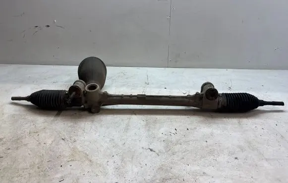 Toyota Yaris Steering rack