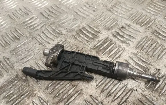 BMW 2 F46 Fuel injector 02615437 8656548