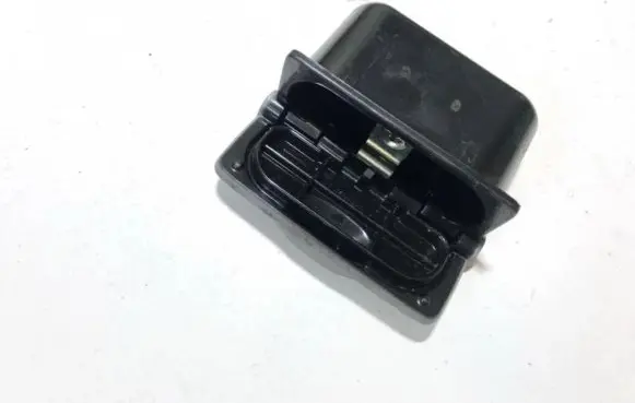 Car ashtray