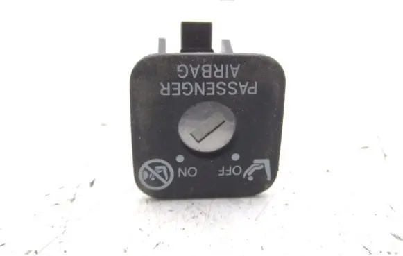 Toyota Avensis T270 Passenger airbag on/off switch 