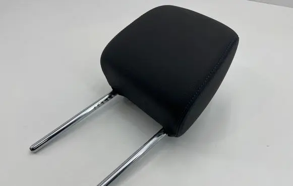 BMW 1 F40 Front seat headrest 