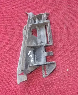 Peugeot 307 Front bumper mounting bracket 9643074480