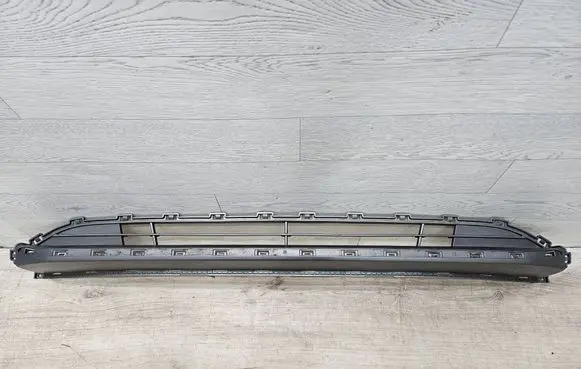 Hyundai Ioniq Front bumper lower grill 86560G2100