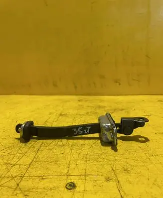 Chevrolet Captiva Front door check strap stopper 