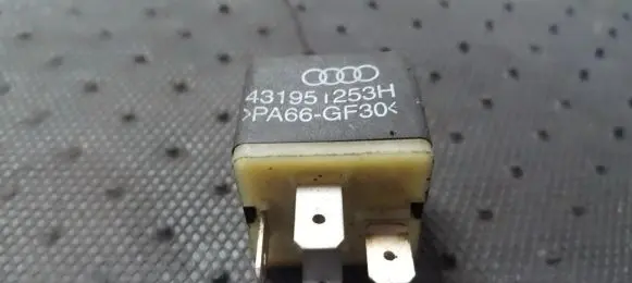 Audi TT Mk1 Other relay 431951253H
