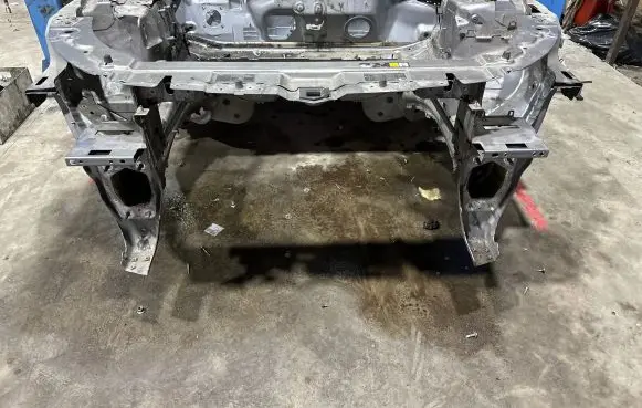 Land Rover Evoque I Radiator support slam panel