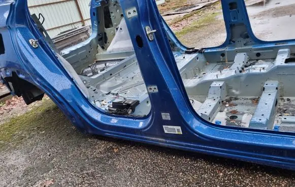 Opel Grandland X Rear sill (body part) 