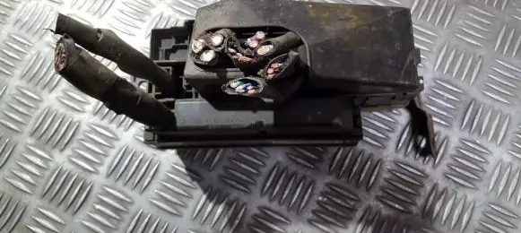 Subaru Legacy Fuse box set 82231AE000 82231AE0006