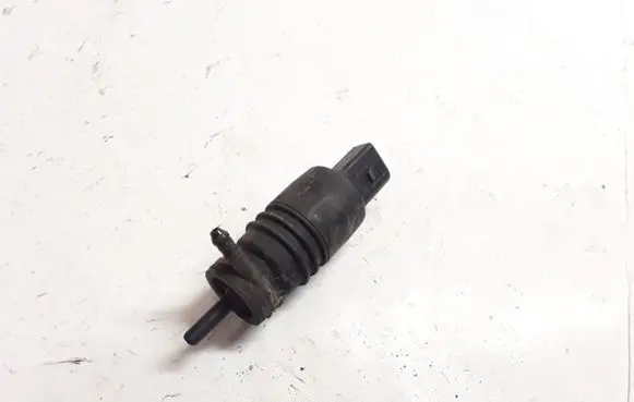 Audi A4 S4 B6 8E 8H Windscreen/windshield washer pump 1T0955651 3028149