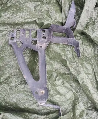 BMW 3 E90 E91 Top upper radiator support slam panel 11267310 7033731 030304