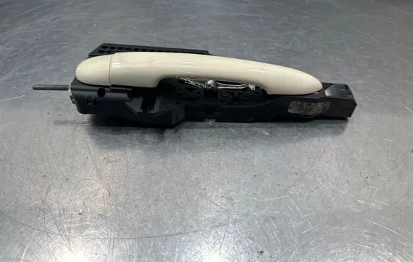 Renault Captur Rear door exterior handle 242889