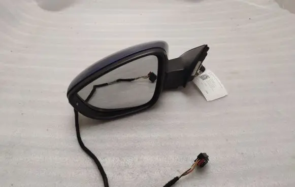 Volkswagen PASSAT B8 USA Front door electric wing mirror 561857501DE