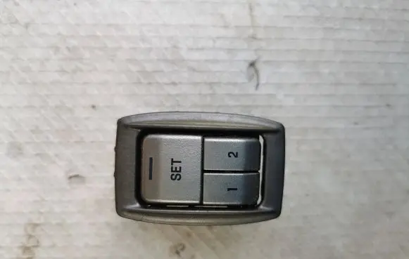 Jaguar XF Seat memory switch 03457045