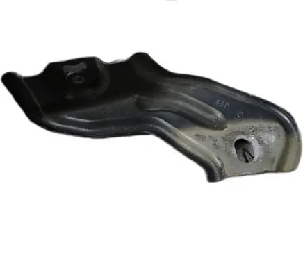 Volkswagen T-Roc Fender mounting bracket