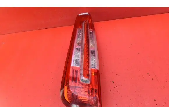 Ford C-MAX I Rear/tail lights