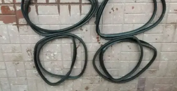 Fiat Panda II Front door rubber seal 