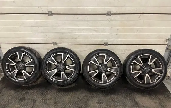 Fiat 500X R17 alloy rim 735602471