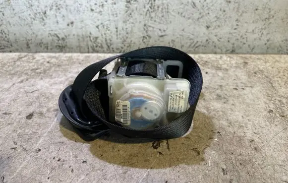 Dodge Challenger Rear seatbelt 2434234 5UZ23DX9AB 209302