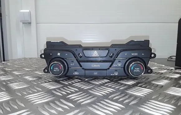 KIA Optima Climate control unit 972502txxx 972502tae1 972504uxxx
