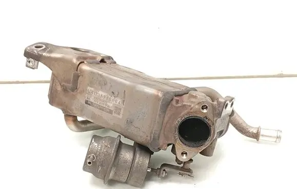 Opel Astra J EGR valve cooler 55576871 AG05310004 016378