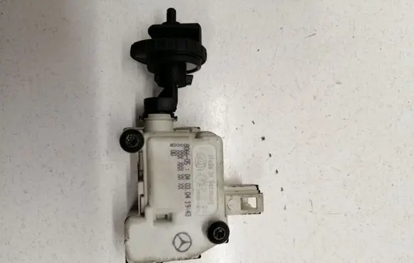 Mercedes-Benz ML W163 Central locking motor 806605