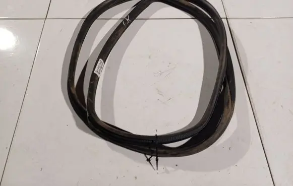 Mazda 3 II Rubber seal rear door 