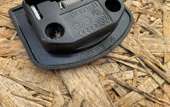 Audi TT Mk1 Other interior part 1J0864203