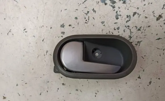 Ford Fusion Front door interior handle 2S61-A22601-AFW