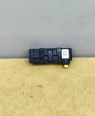 Mercedes-Benz E W212 Rain sensor A2048210851 2940708500 0A0B855FB508