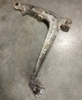 Front lower control arm/wishbone