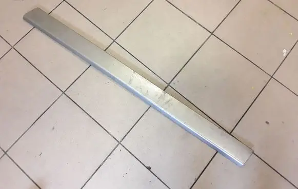 Skoda Superb B6 (3T) Front door trim (molding) 3U0854940B