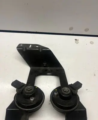 Audi A6 S6 C6 4F Horn signal 4F0951223A
