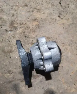 Ford Transit Custom Engine mounting bracket