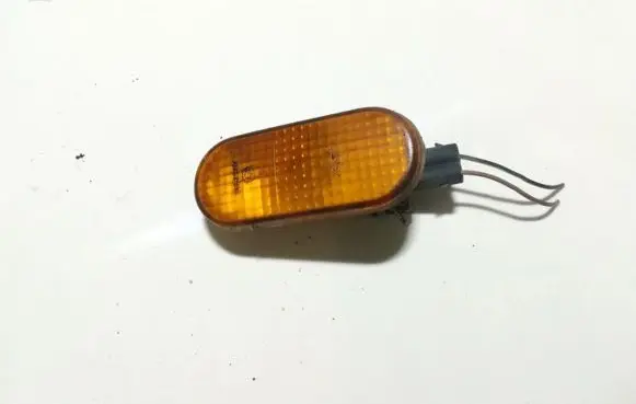 Ford Galaxy Front fender indicator light 0152636