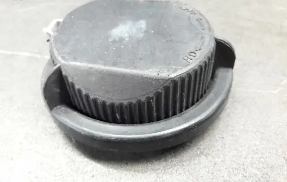 Renault Master III Original wheel cap 