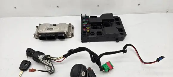 Peugeot 307 CC Engine ECU kit and lock set 9657036780 9651197580